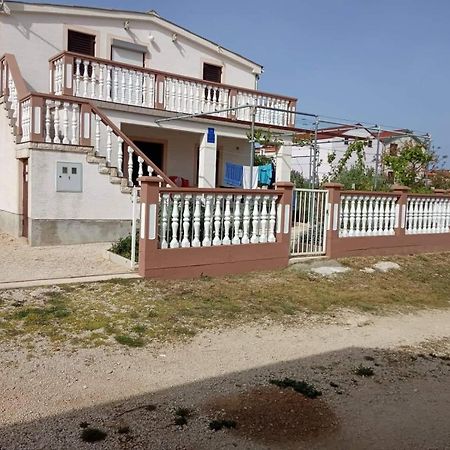 Apartman Borosa Vir Ngoại thất bức ảnh