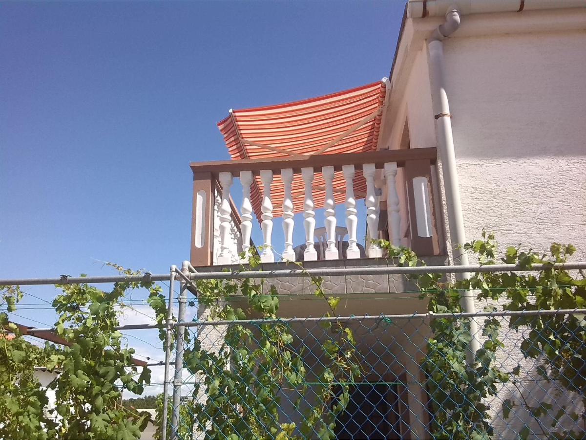 Apartman Borosa Vir Ngoại thất bức ảnh